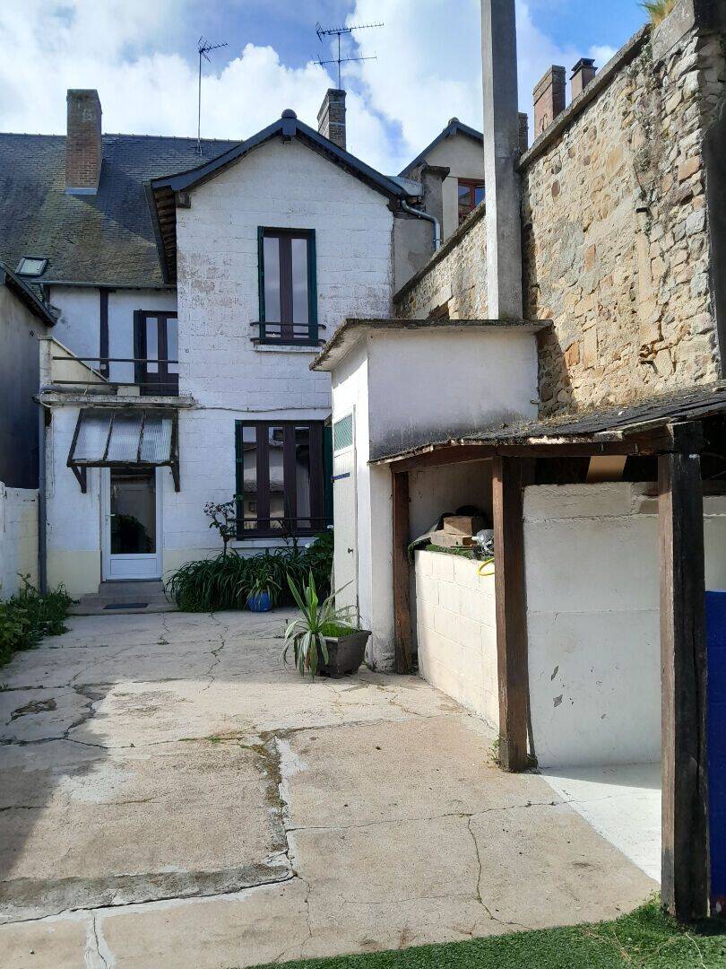 Maison 3 pièces 118 m² · à La Guerche-de-Bretagne · 118 m² · 163 010 €