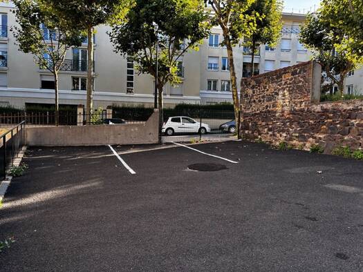 Parking à louer 50 € 15 m² L'Ecorchade Chamalières 63400