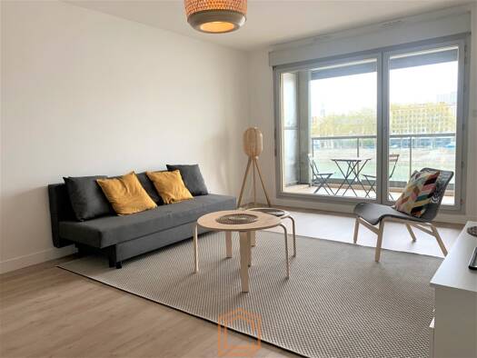Appartement à louer 1 420 € 3 pièces 2 chambres 70 m² Étage 3/6 Flammarion Lyon 4ème arrondissement 69004