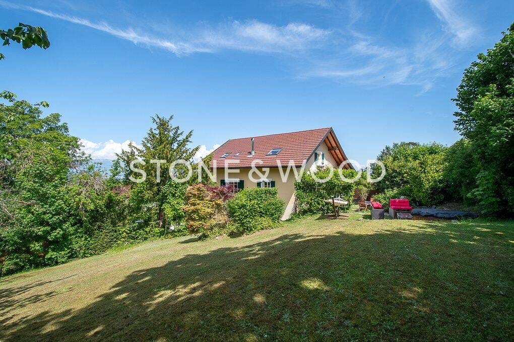 Maison 6 pièces 204 m² · à Collonges-sous-Salève · 204 m² · 950 000 €