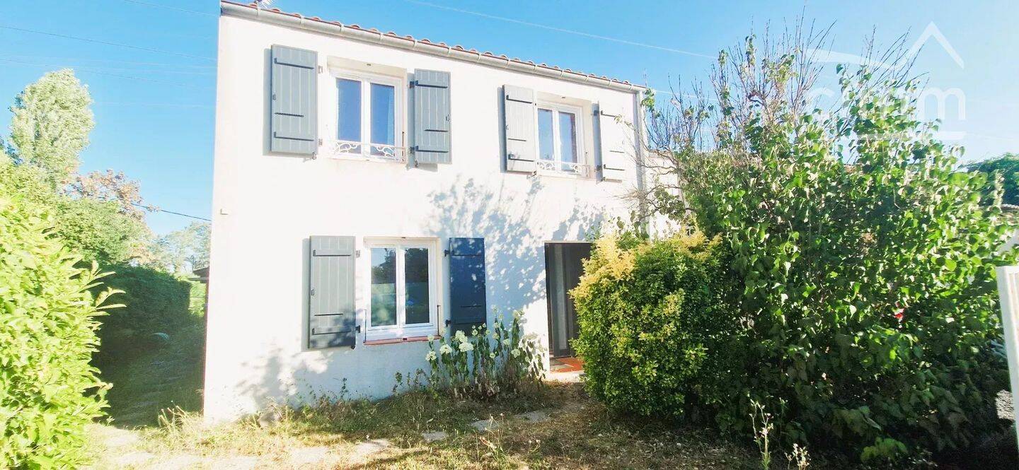 Maison 7 pièces 127 m² · à La Tour-du-Pin · 127,2 m² · 270 000 €