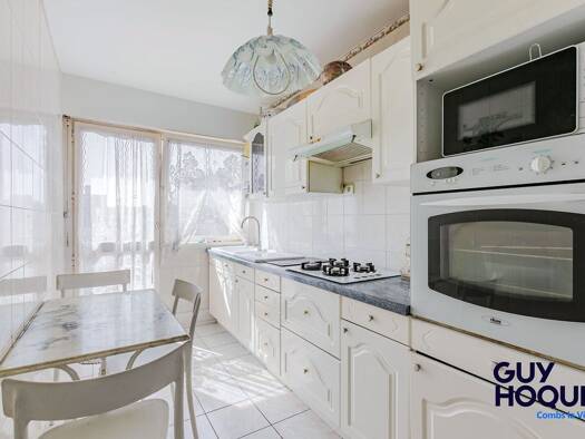 Appartement à vendre 164 990 € 4 pièces 3 chambres 73 m² Étage 6/7 Boussy-Saint-Antoine 91800