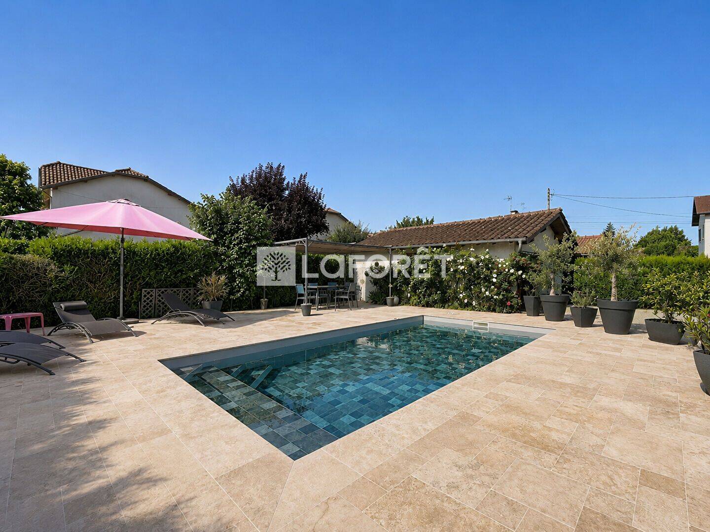 Maison 4 pièces 88 m² · à Péronnas · 88 m² · 1 500 €