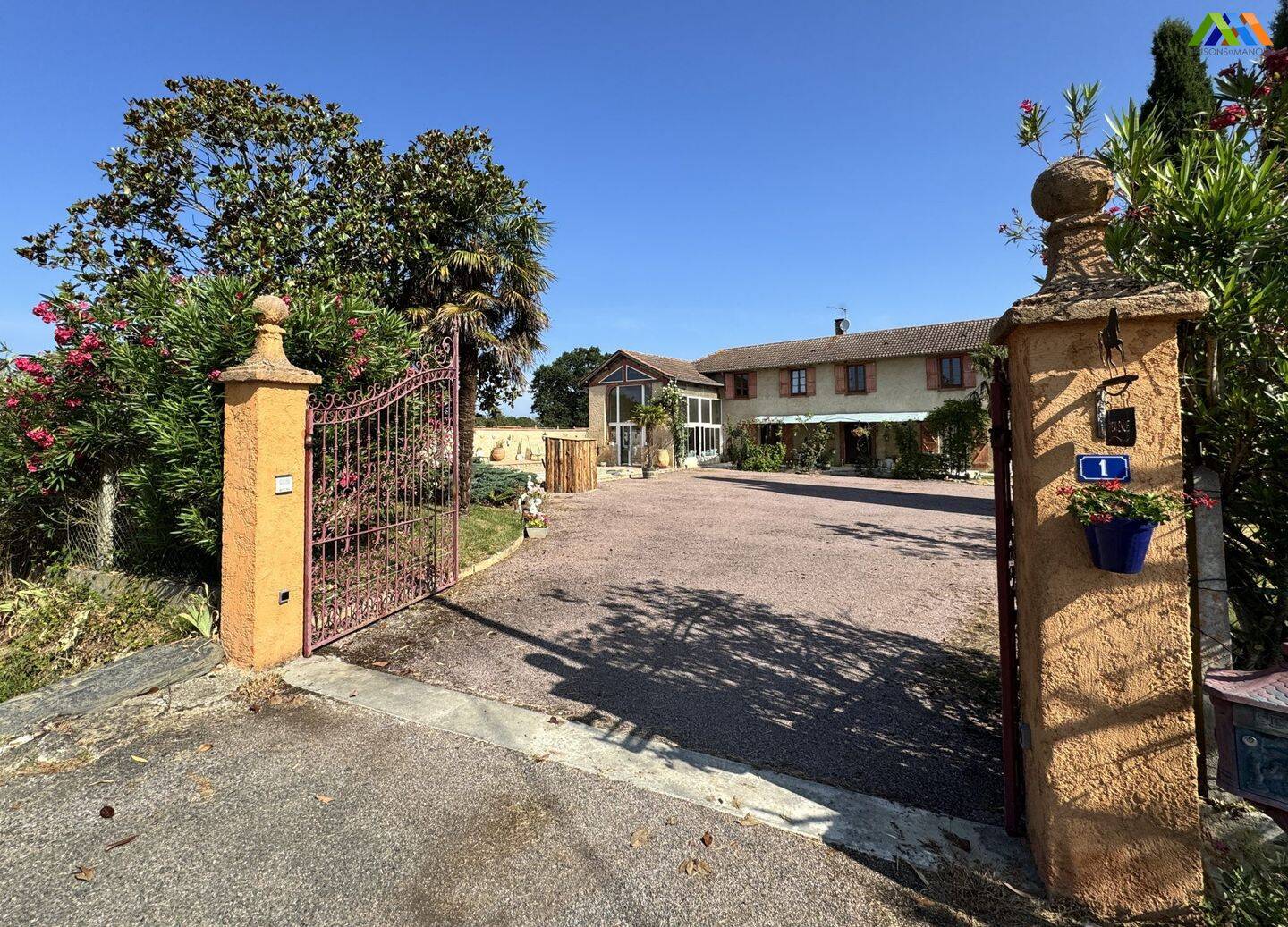 Maison 7 pièces 173 m² · à Miélan · 173 m² · 365 000 €