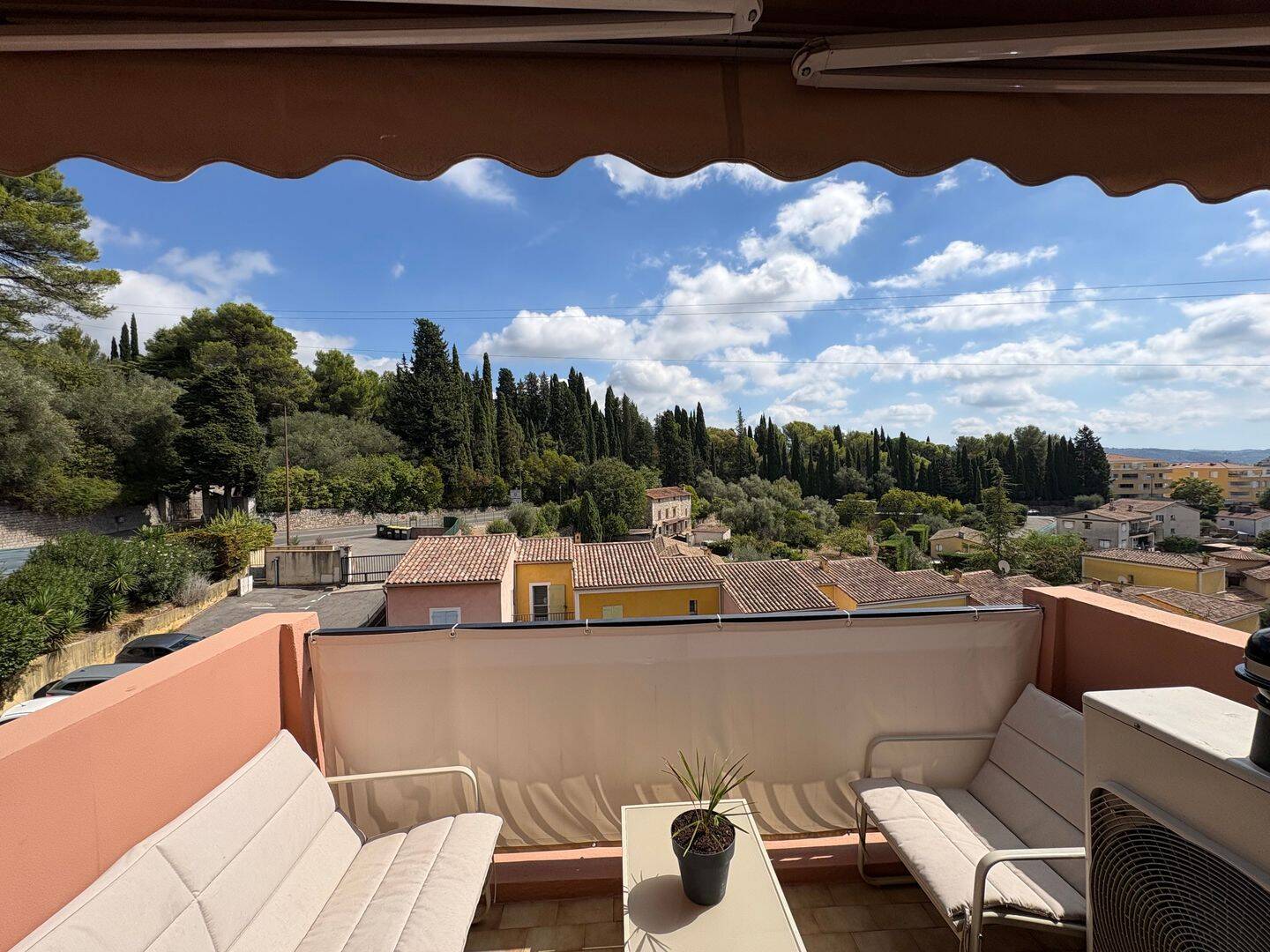 Appartement 3 pièces 64 m² · à Grasse · 64 m² · 215 000 €