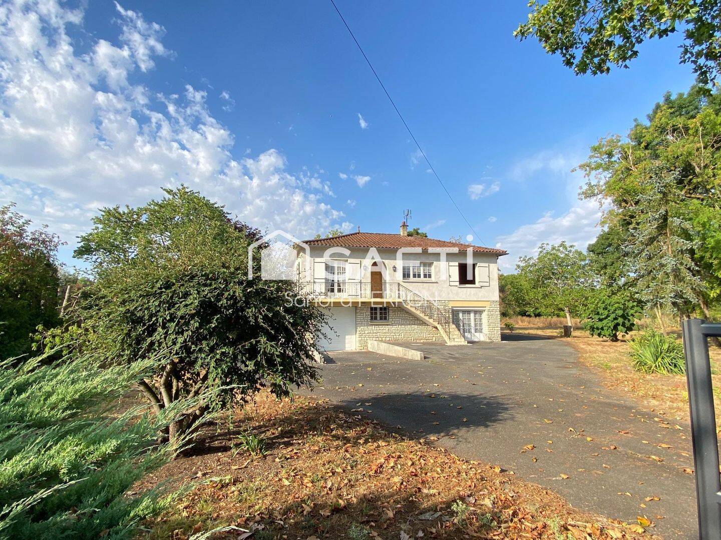 Maison 5 pièces 132 m² · à Aulnay · 132 m² · 165 000 €