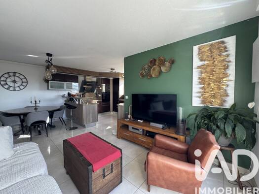 Appartement à vendre 276 000 € 4 pièces 3 chambres 85 m² Étage 3/3 Ouest Brumath 67170