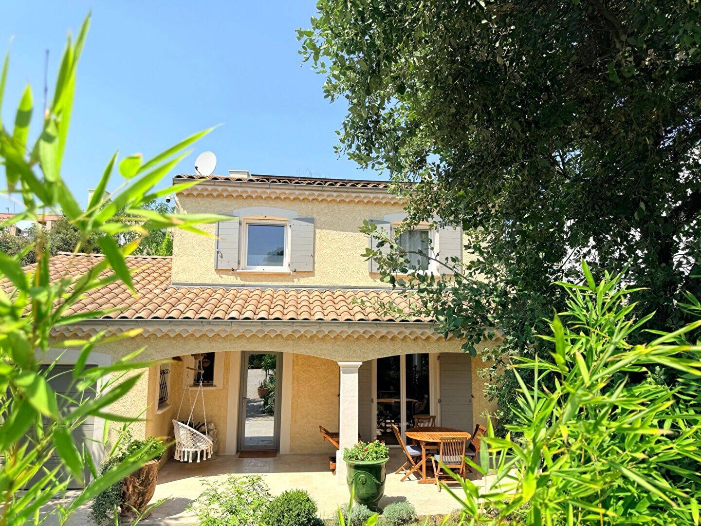 Maison 5 pièces 122 m² · à Saint-Paul-Trois-Châteaux · 122 m² · 430 000 €