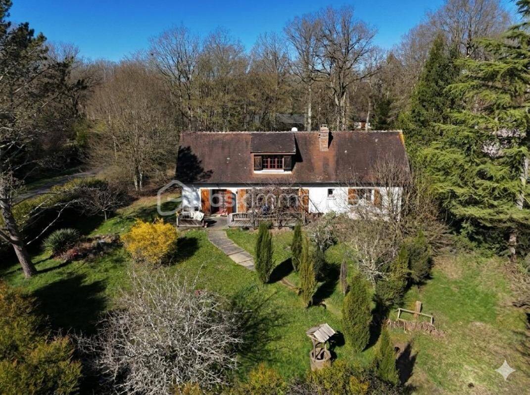 Maison 6 pièces 142 m² · à Courtenay · 142 m² · 180 000 €