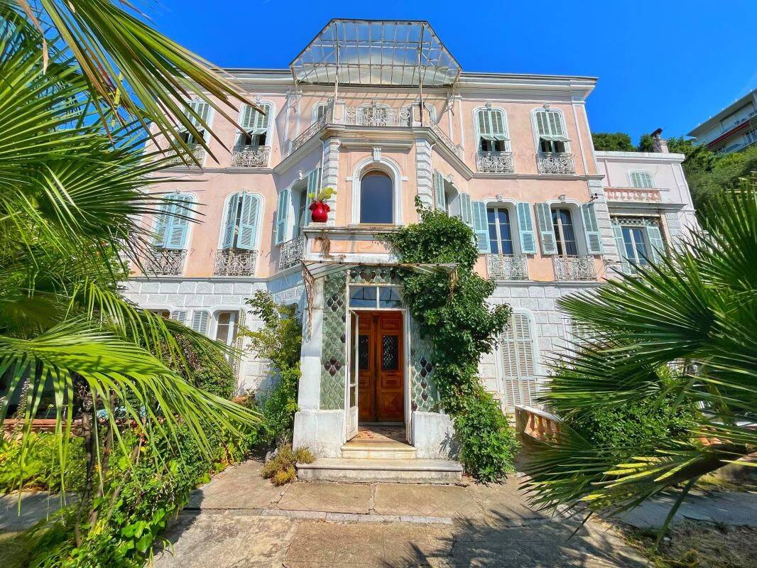 Appartement 3 pièces 105 m² · à Grasse · 105 m² · 299 000 €