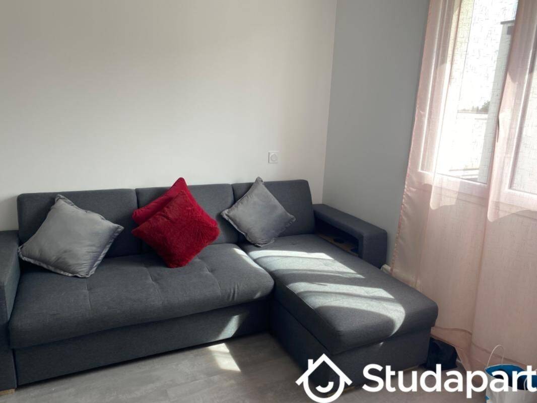 Appartement 1 pièce 16 m² · à Ahuy · 16 m² · 400 €