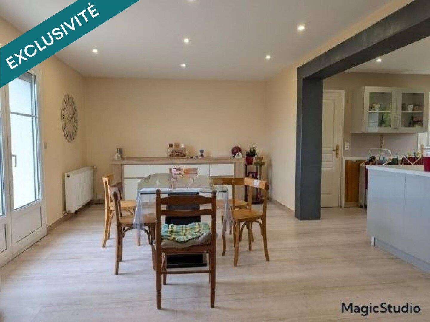 Maison 7 pièces 143 m² · à Arc-Et-Senans · 143 m² · 240 000 €