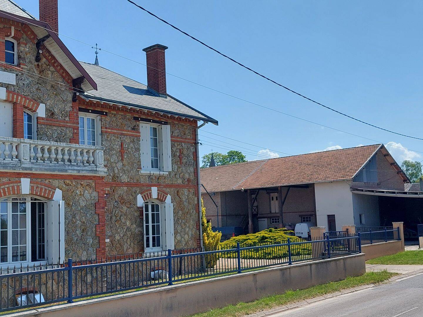 Maison 11 pièces 692 m² · à Saint-Martin-l'Heureux · 692 m² · 485 492 €
