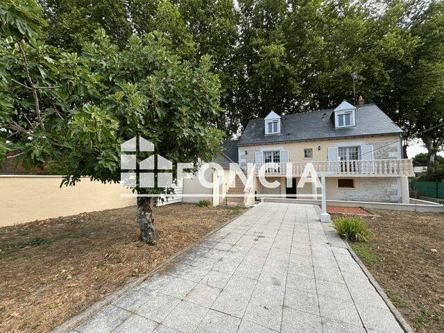 Maison 4 pièces 93 m² · à Nazelles-Négron · 93 m² · 1 250 €