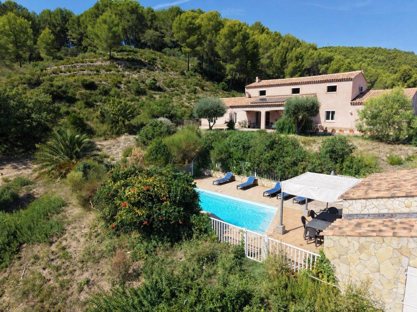 Maison 8 pièces 260 m² · à Bandol · 260 m² · 1 400 000 €