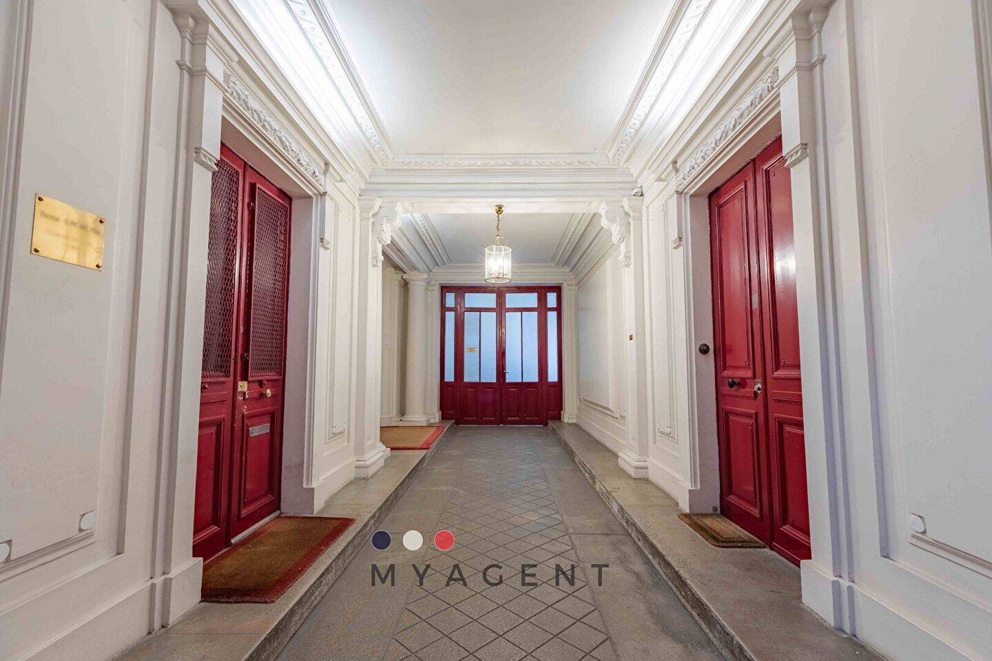Appartement 1 pièce 10 m² · à Paris 9ème Arrondissement · 9,5 m² · 120 000 €