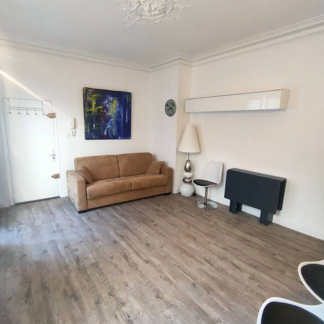 Appartement 1 pièce 23 m² · à Orléans · 22,6 m² · 500 €