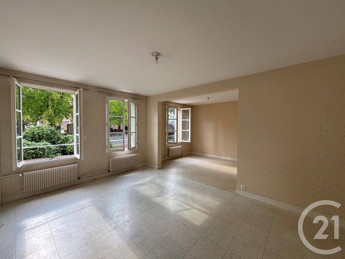 Appartement 4 pièces 87 m² · à Chartres · 87 m² · 1 020 €