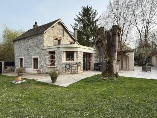 Maison à vendre 280 000 € 6 pièces 4 chambres 139 m² 5 740 m² de terrain Château-Landon 77570