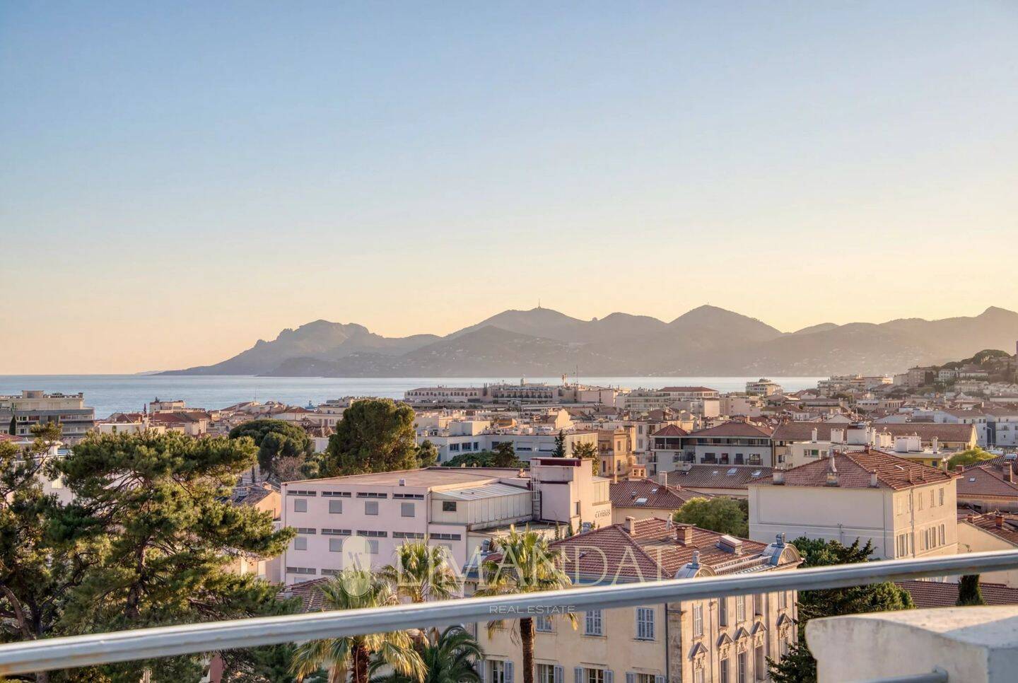 Appartement 10 pièces 239 m² · à Cannes · 239 m² · 1 750 000 €