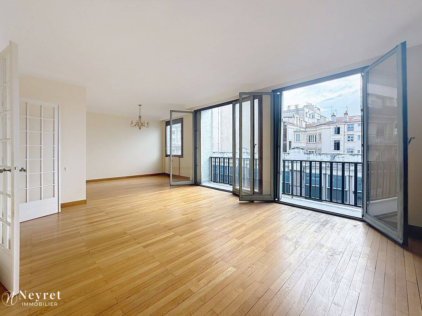 Appartement 4 pièces 83 m² · à Saint-Étienne · 83 m² · 76 000 €