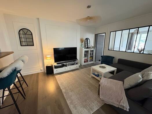 Appartement à louer 830 € 2 pièces 1 chambre 57 m² Étage 1/3 Montgomery-Centre Vernon 27200