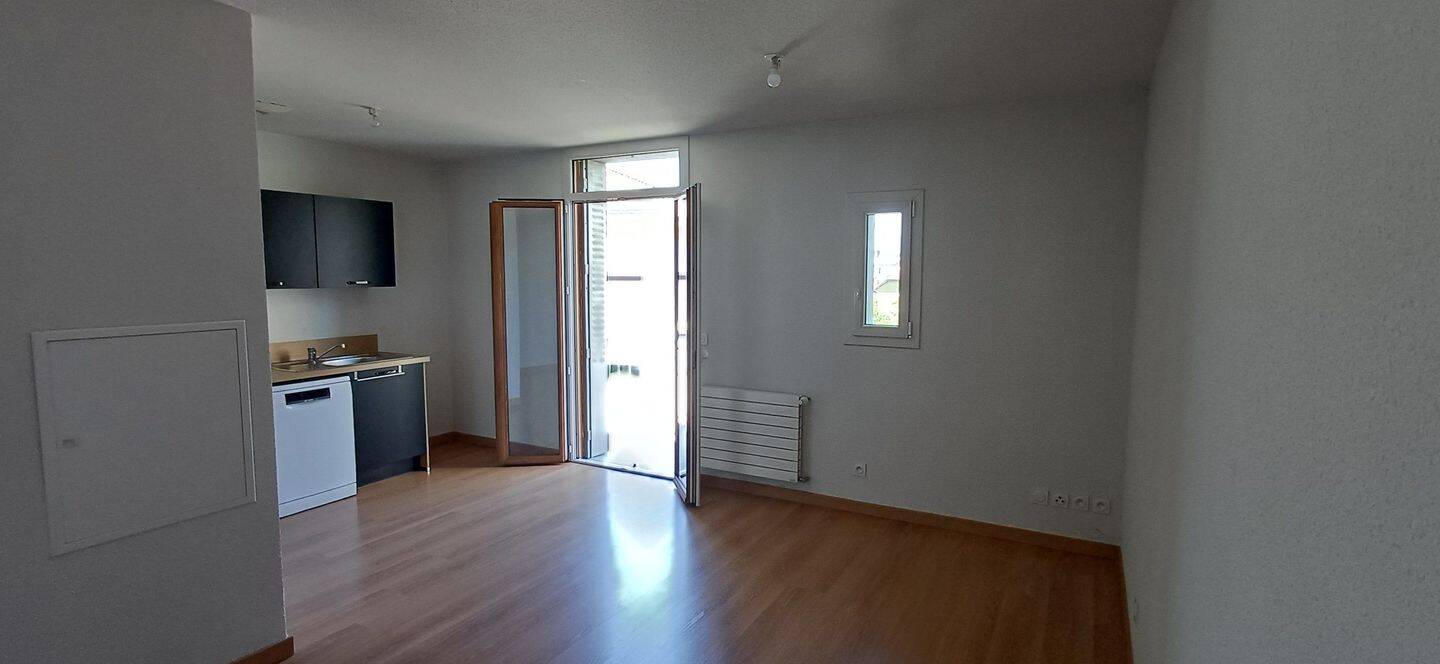 Appartement 3 pièces 57 m² · à Évian-les-Bains · 57 m² · 1 100 €