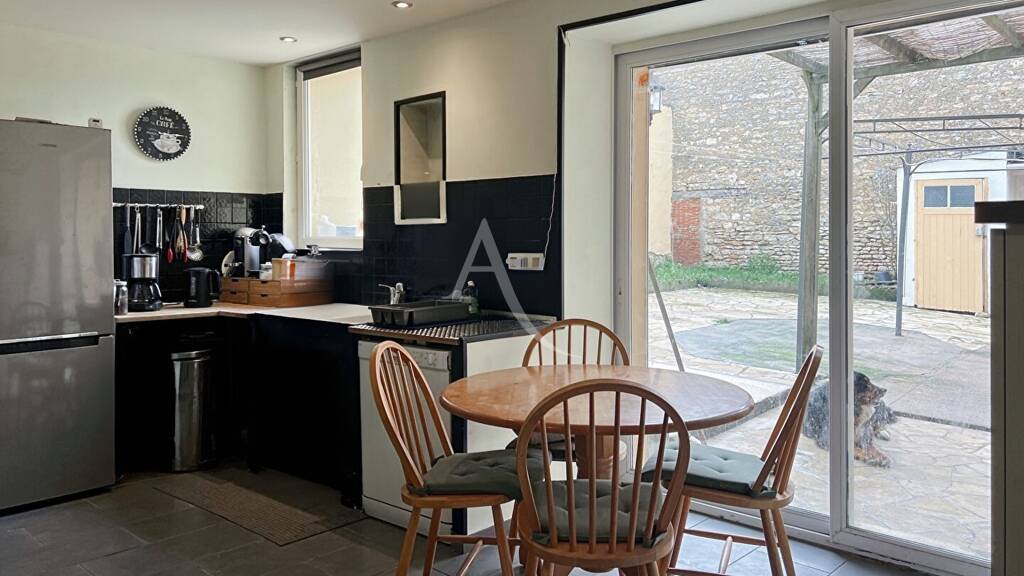 Maison à vendre 158 900 € 7 pièces 5 chambres 153 m² 375 m² de terrain Le Gué-de-Velluire 85770