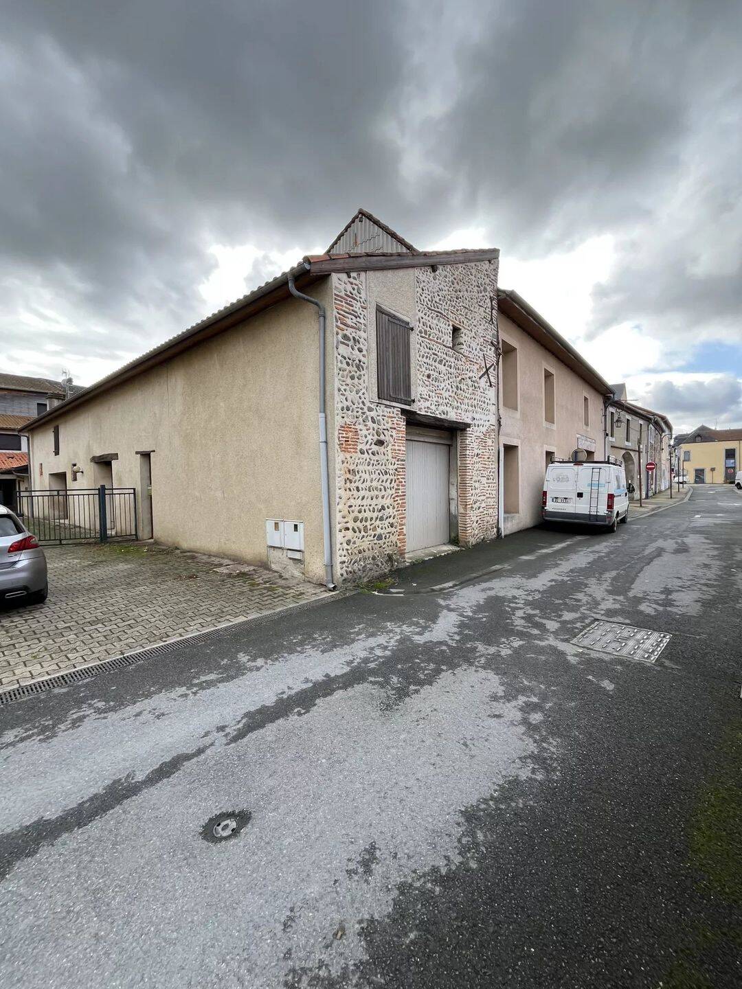 Maison 2 pièces 120 m² · à Vic-en-Bigorre · 120 m² · 76 000 €