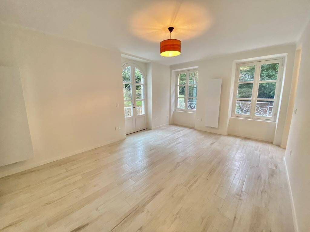 Appartement 5 pièces 109 m² · à Saint-Germain-en-Laye · 108,7 m² · 2 850 €/mois