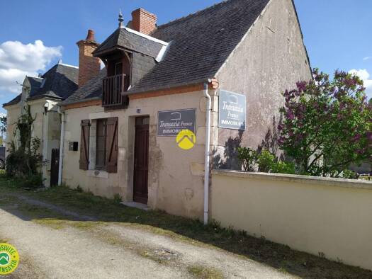 Maison à vendre 31 000 € 2 pièces 1 chambre 54 m² 50 m² de terrain Centre Ville Issoudun 36100