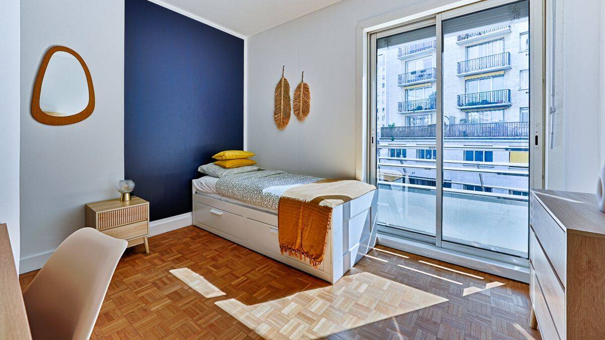 1 pièce 11 m² · à Paris 16ème Arrondissement · 10,7 m² · 1 200 €