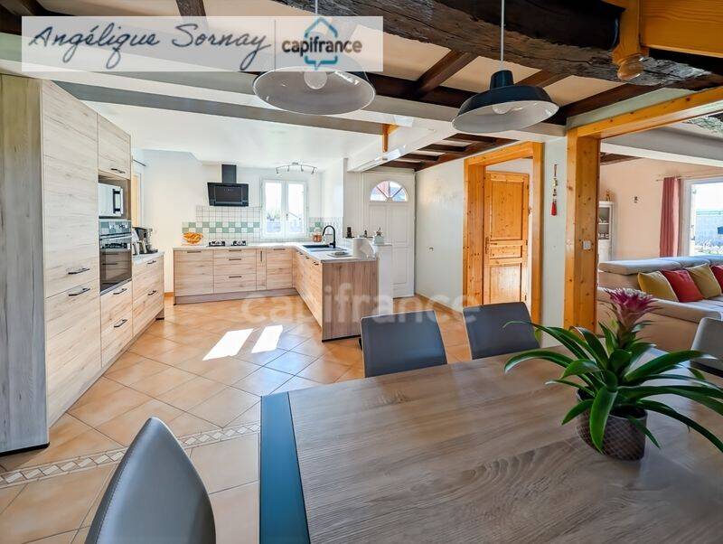 Maison 9 pièces 270 m² · à Francheville · 270 m² · 352 000 €