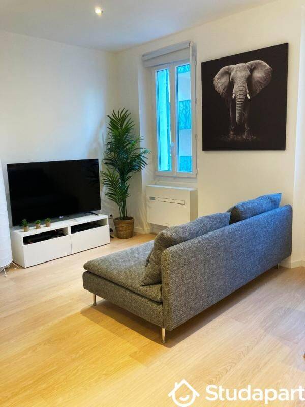 1 pièce 10 m² · à Toulon · 10 m² · 460 €