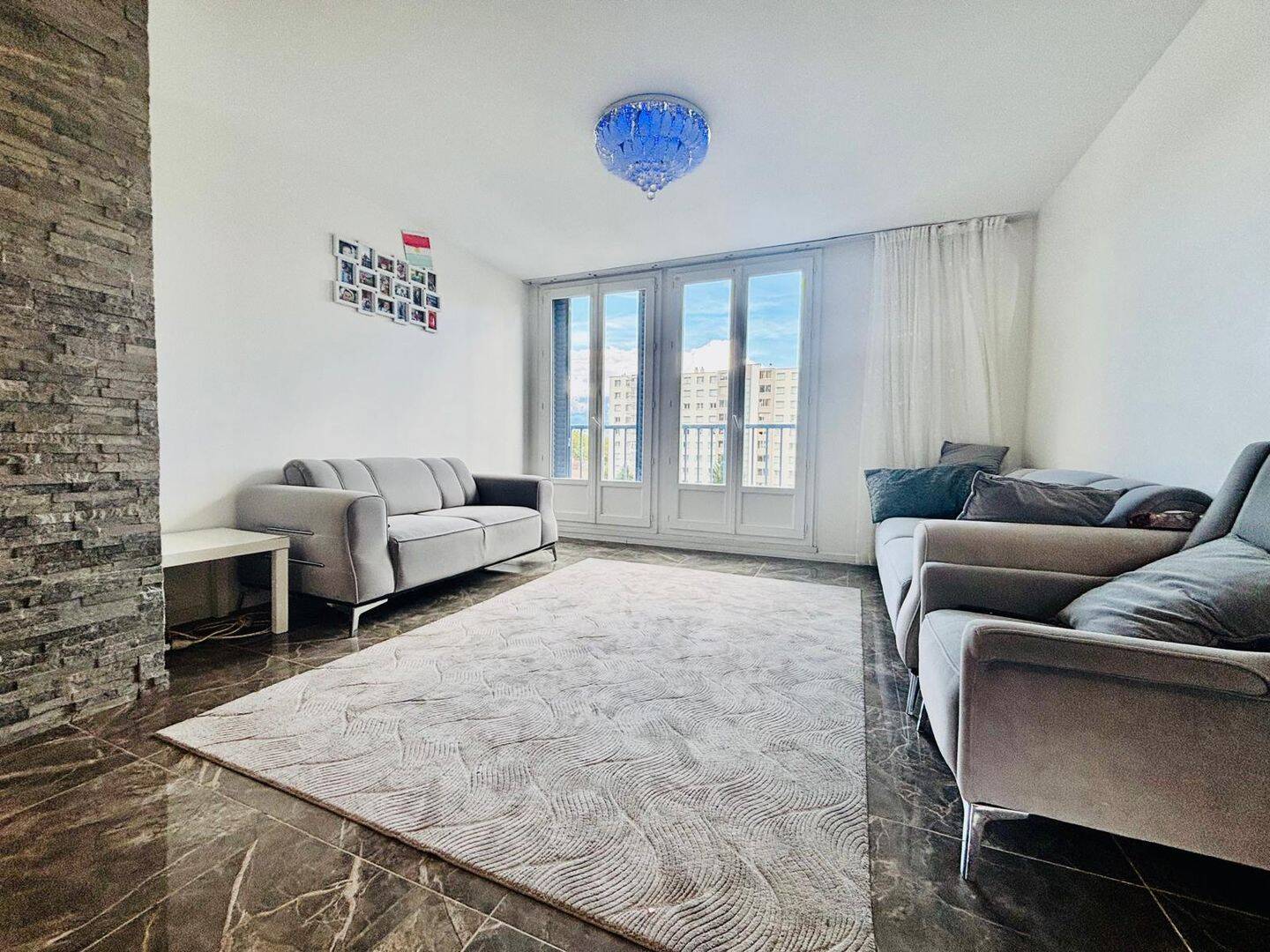 Appartement 4 pièces 72 m² · à Fontaine · 72 m² · 96 000 €