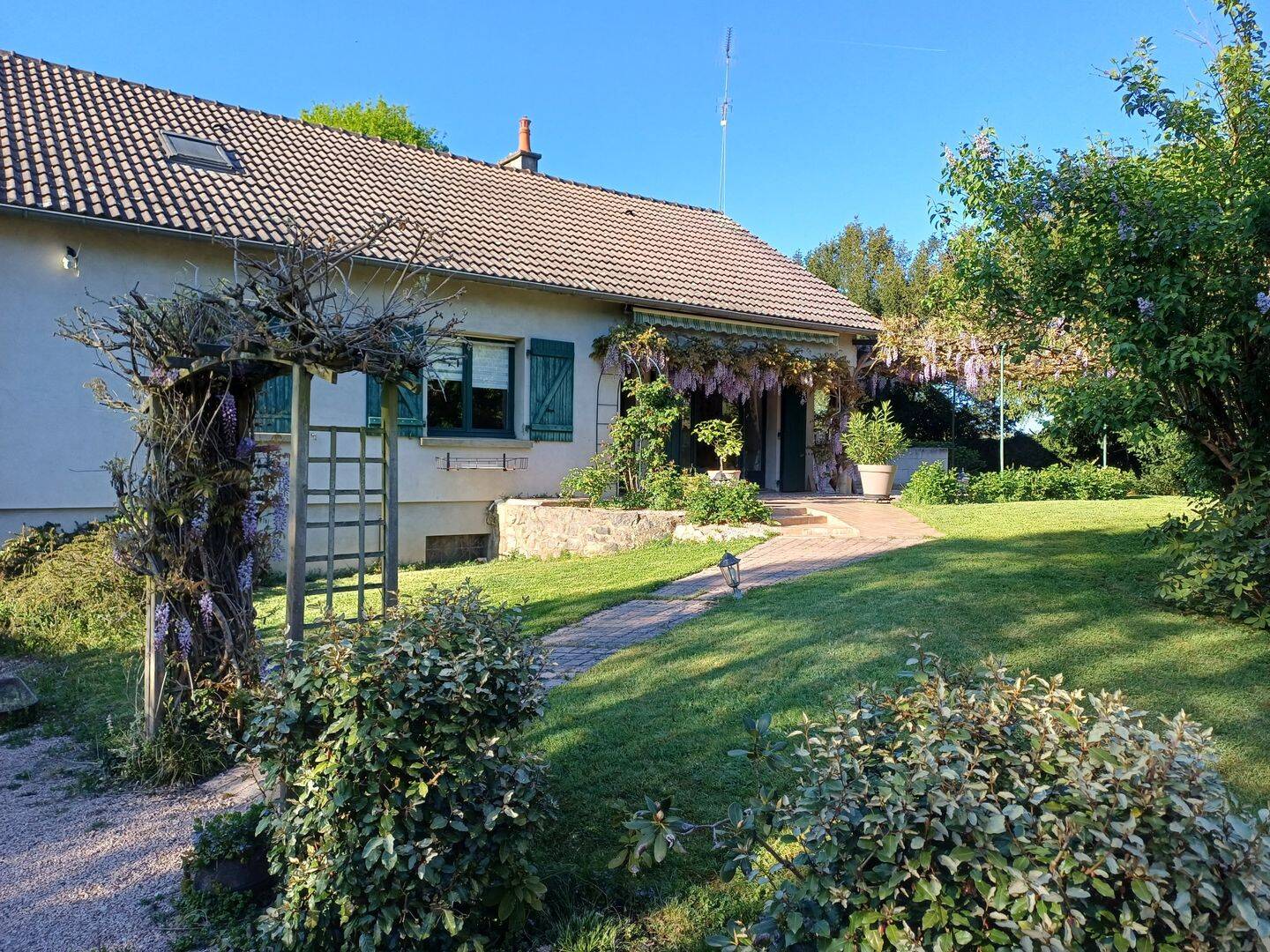 Maison 6 pièces 172 m² · à Diou · 172 m² · 205 000 €