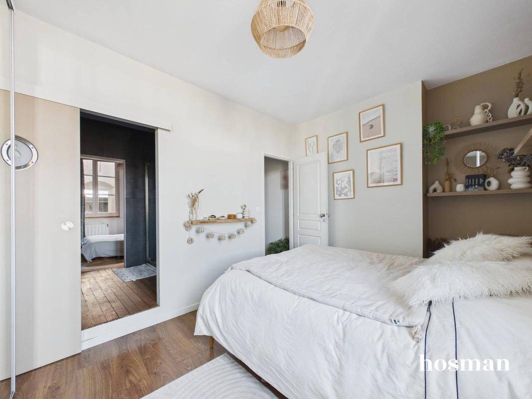 3 pièces - 68 m² traversant - Grenier de 20m2 aménageable - Quai — 9