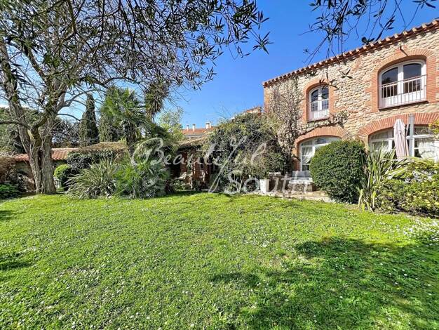 Maison à vendre 930 000 € 5 pièces 4 chambres 239,9 m² 1 018 m² de terrain Saint Assiscle Perpignan 66000