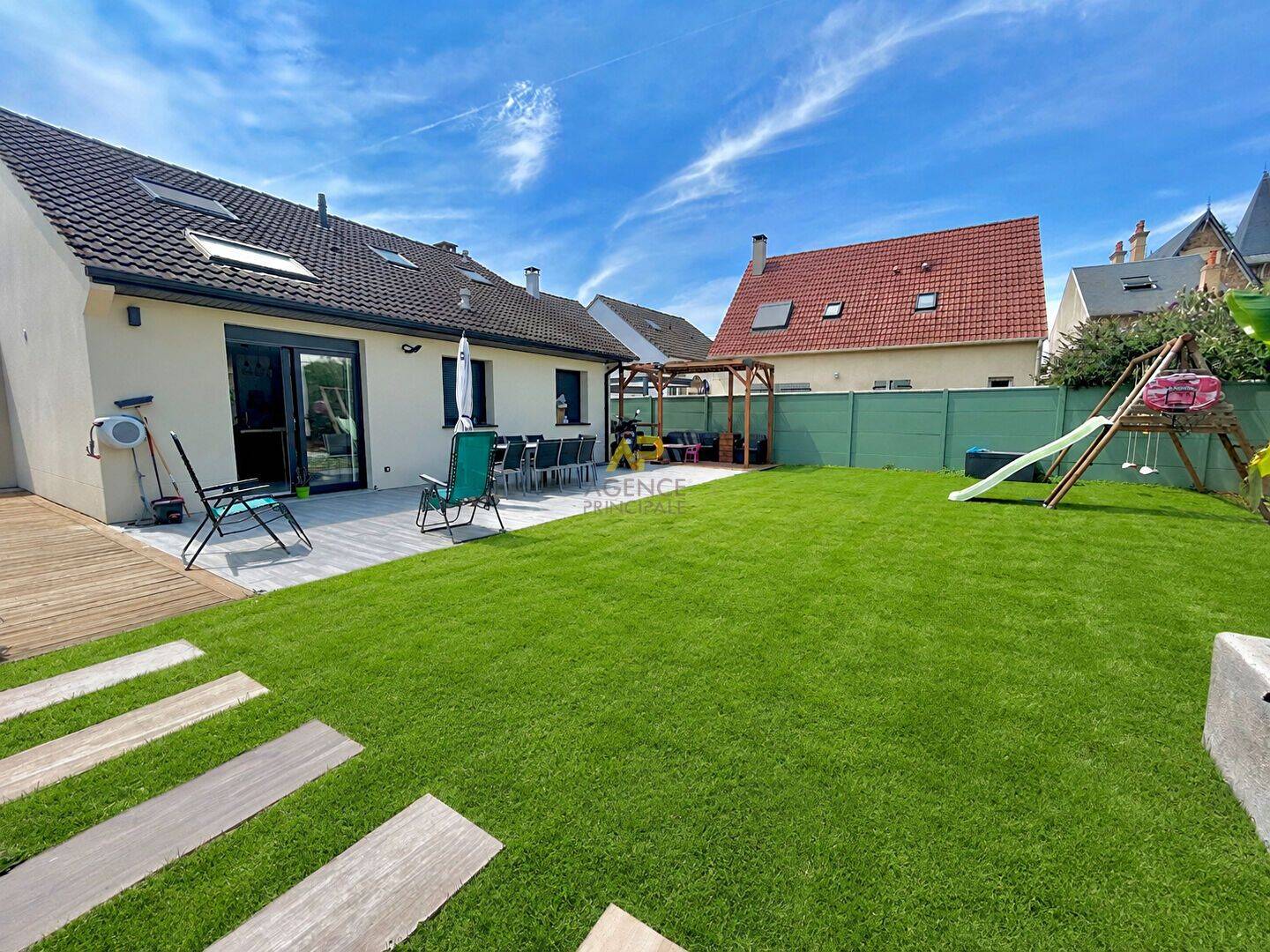 Maison 5 pièces 140 m² · à Cormeilles-en-Parisis · 140 m² · 2 400 €/mois