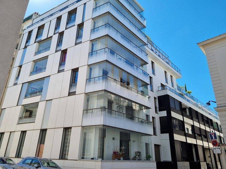 Appartement 2 pièces 47 m² · à Paris 15ème Arrondissement · 46,7 m² · 1 614 €