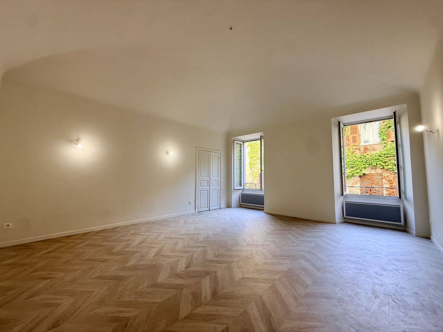 Appartement 3 pièces 96 m² · à Ajaccio · 96 m² · 370 000 €