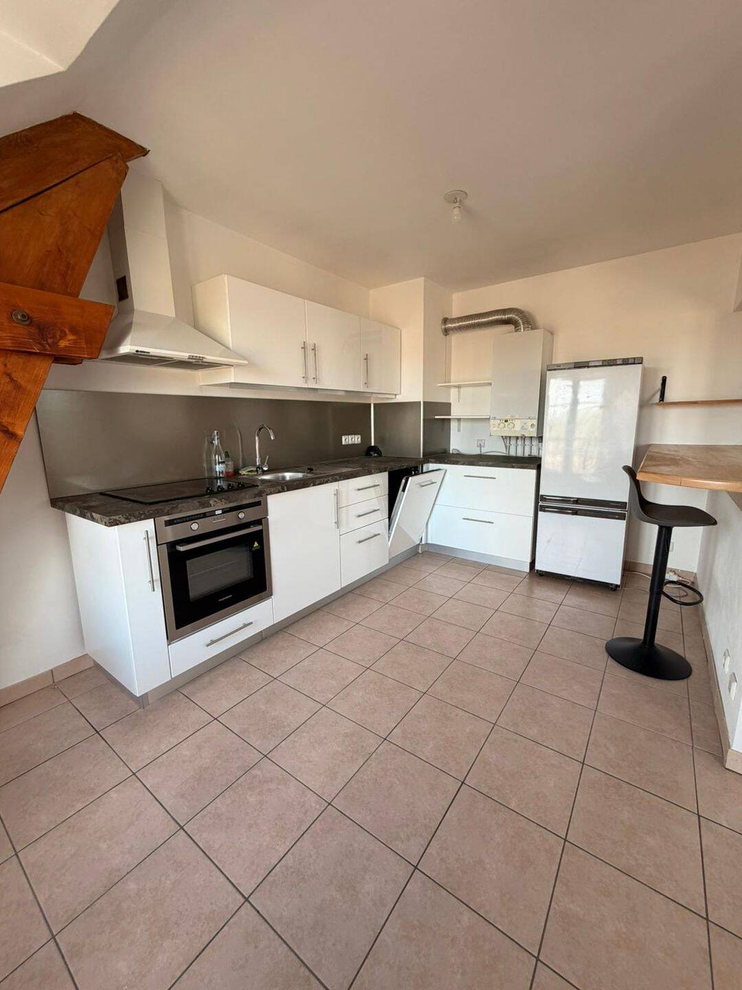 Appartement 3 pièces 65 m² · à Pont-sur-Yonne · 65 m² · 665 €/mois