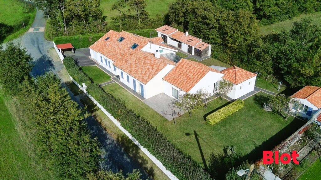 Maison 8 pièces 241 m² · à Pornic · 241,2 m² · 914 680 €