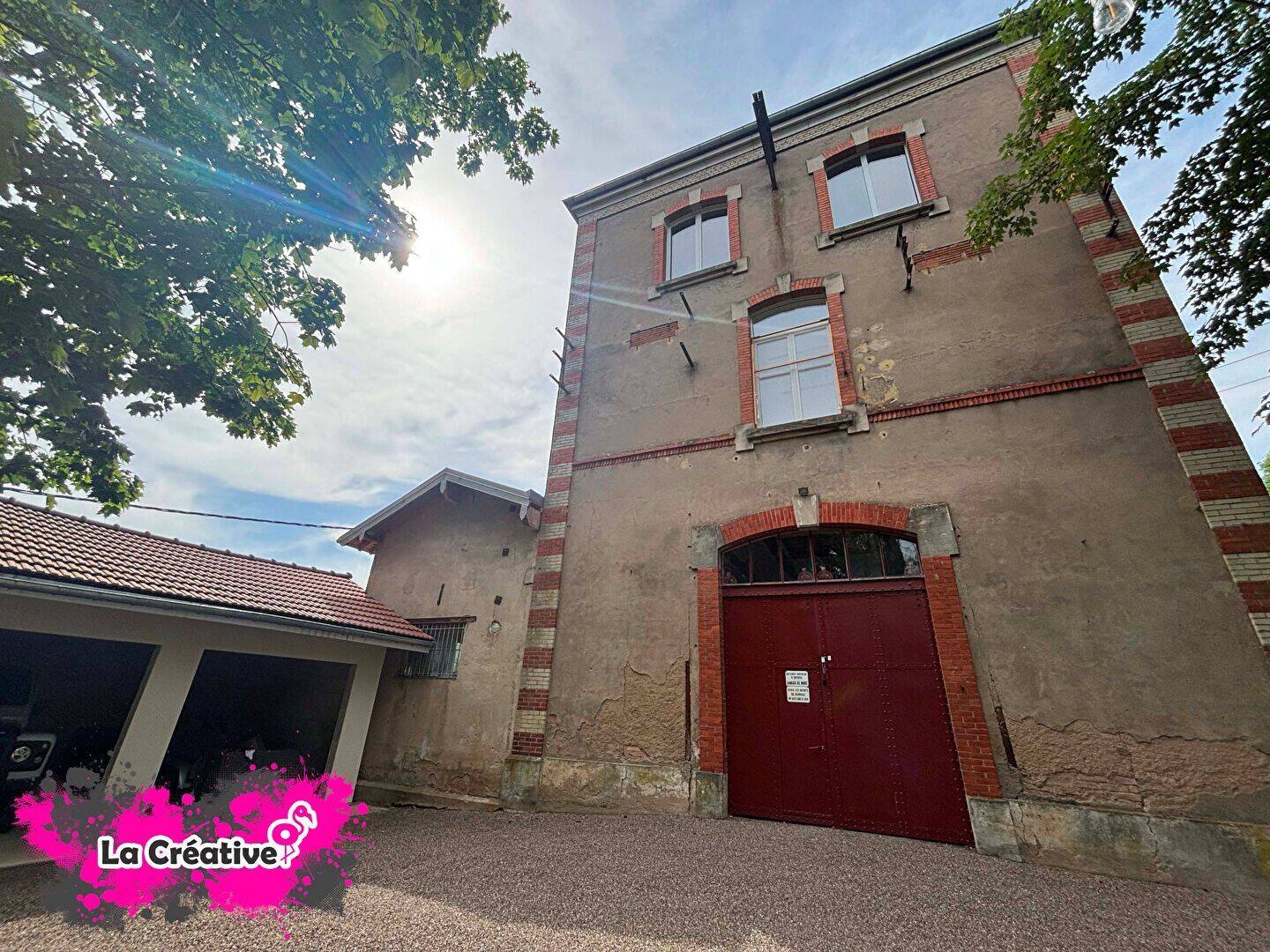 Maison 6 pièces 205 m² · à Fougerolles-Saint-Valbert · 205 m² · 81 500 €