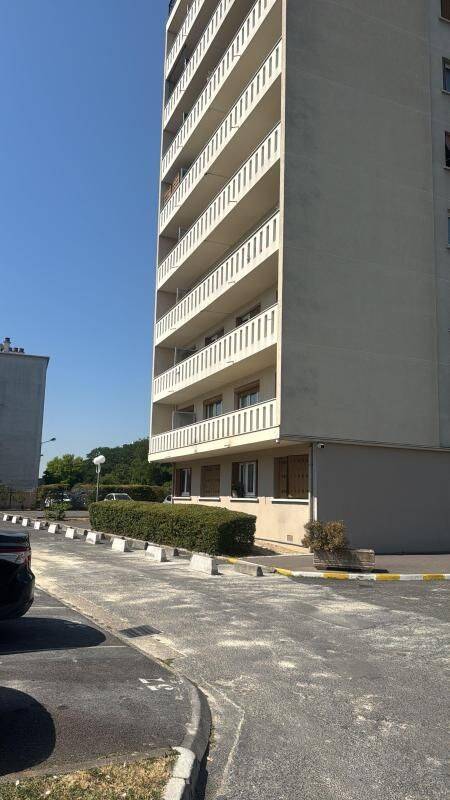 Appartement 4 pièces 65 m² · à Drancy · 65 m² · 1 200 €/mois