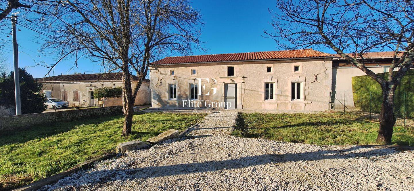 Maison 4 pièces 165 m² · à Barbezieux-Saint-Hilaire · 165 m² · 319 000 €