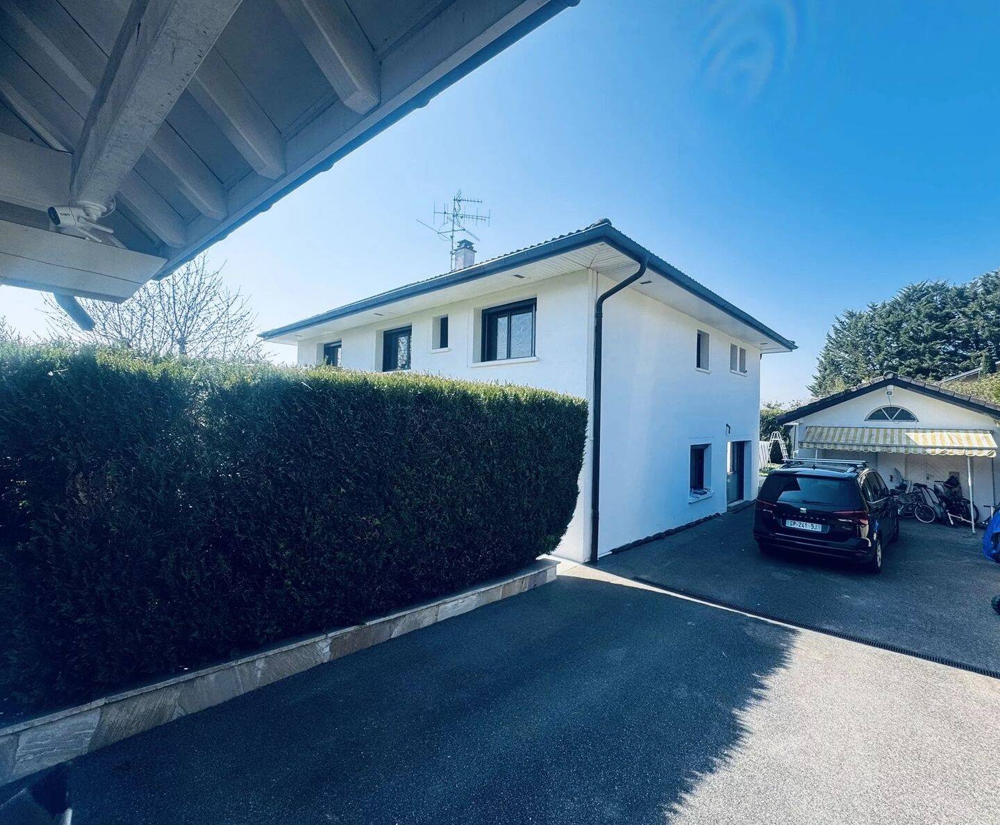 Maison 9 pièces 220 m² · à Vétraz-Monthoux · 220 m² · 1 050 000 €
