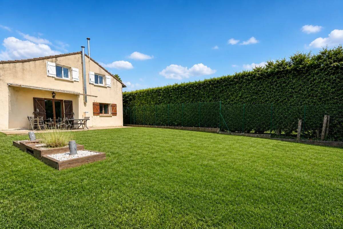 Maison 5 pièces 116 m² · à Saint-Usuge · 116 m² · 148 000 €