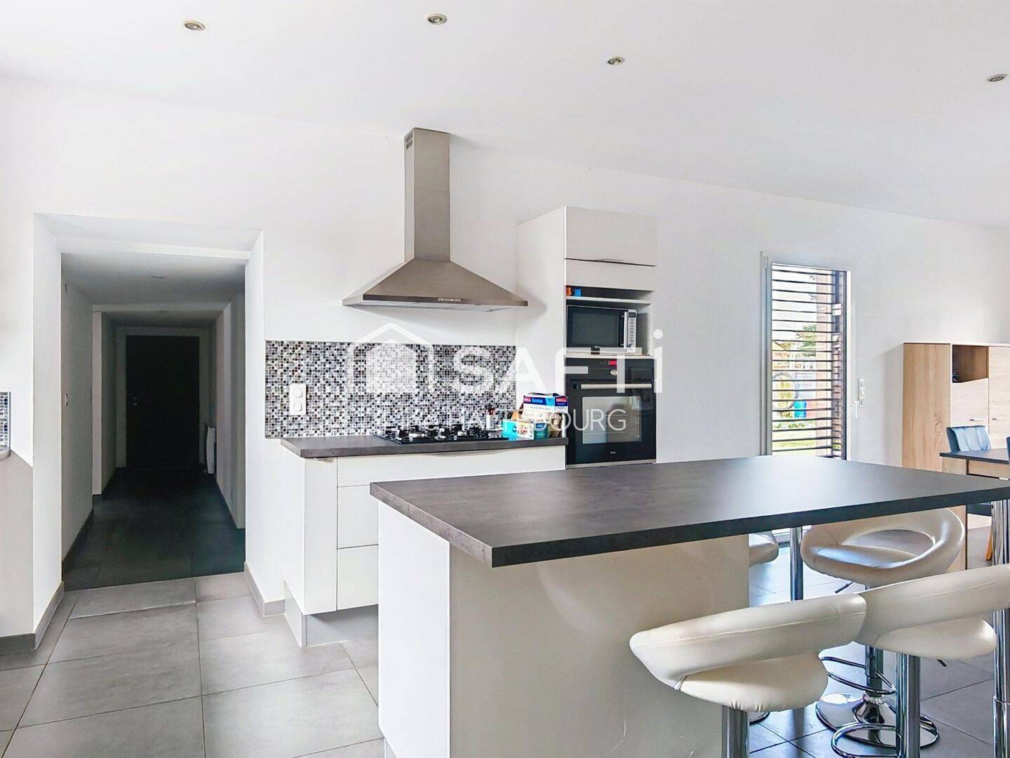 Maison 8 pièces 180 m² · à Staffelfelden · 180 m² · 469 000 €