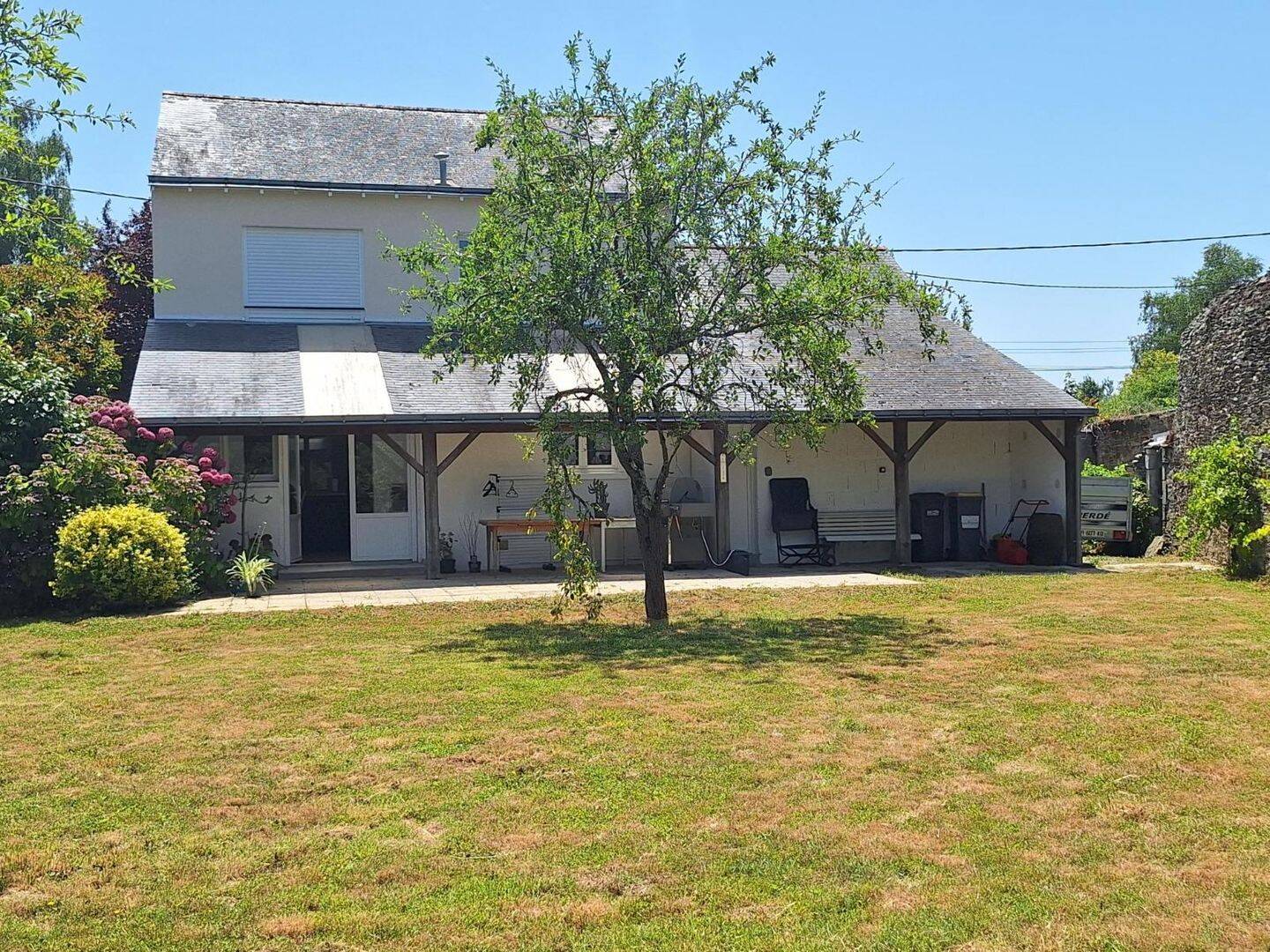Maison 5 pièces 117 m² · à Les Garennes sur Loire · 117,4 m² · 1 200 €